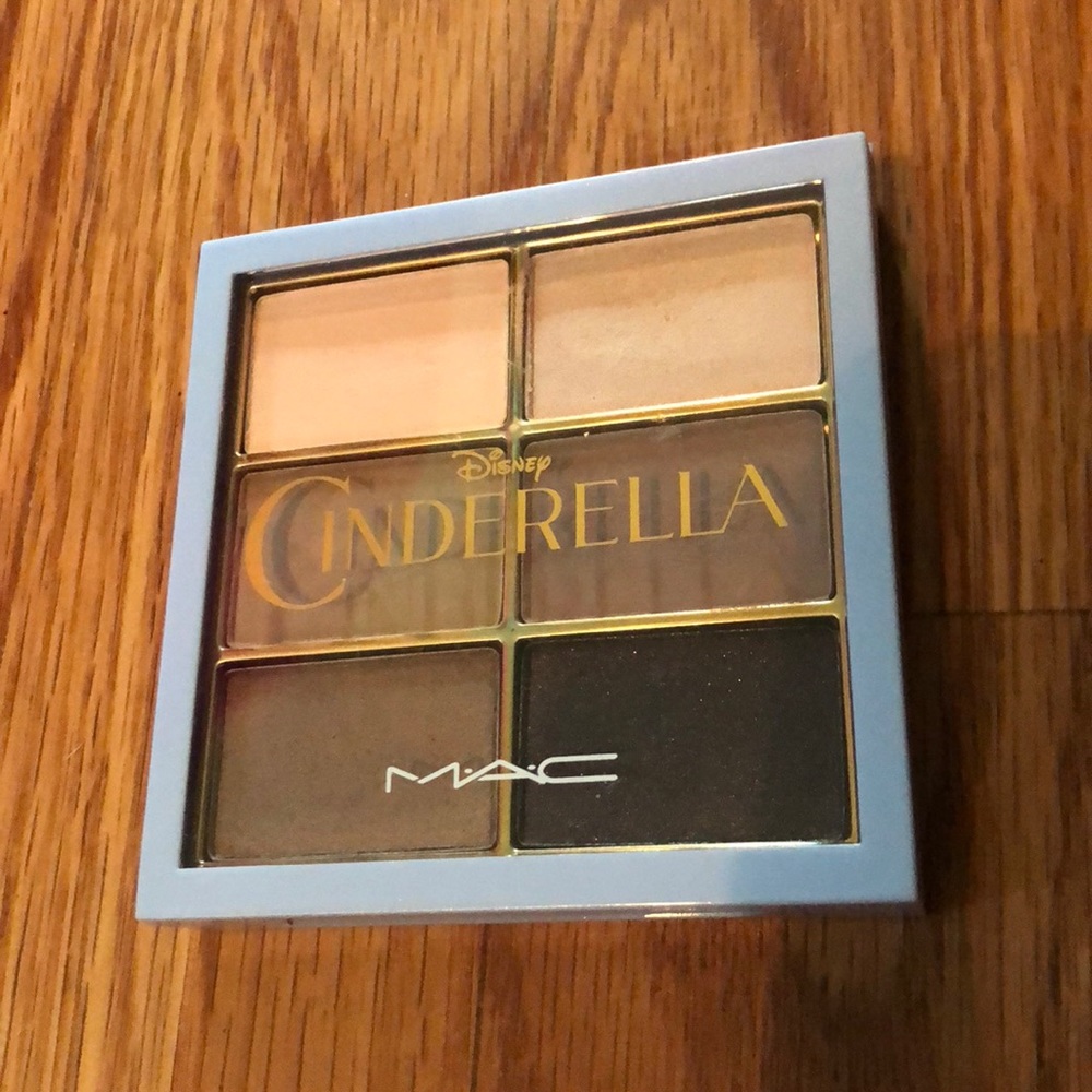 Mac Cinderella eyeshadow palette
